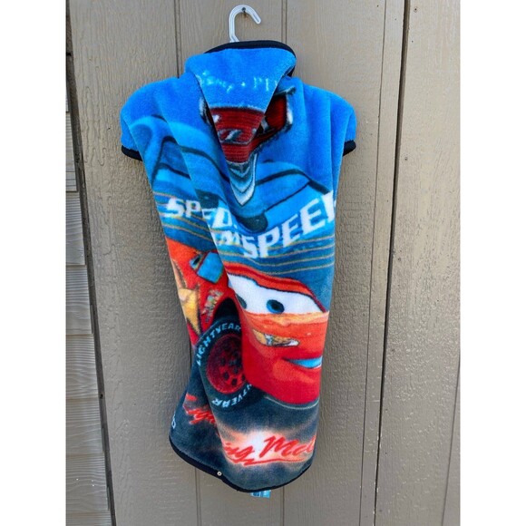 lightning McQueen from Disney's pixar cars zipper poncho blanket - Picture 1 of 2